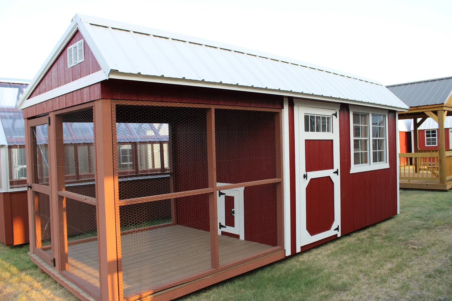 54264 wood chicken coop