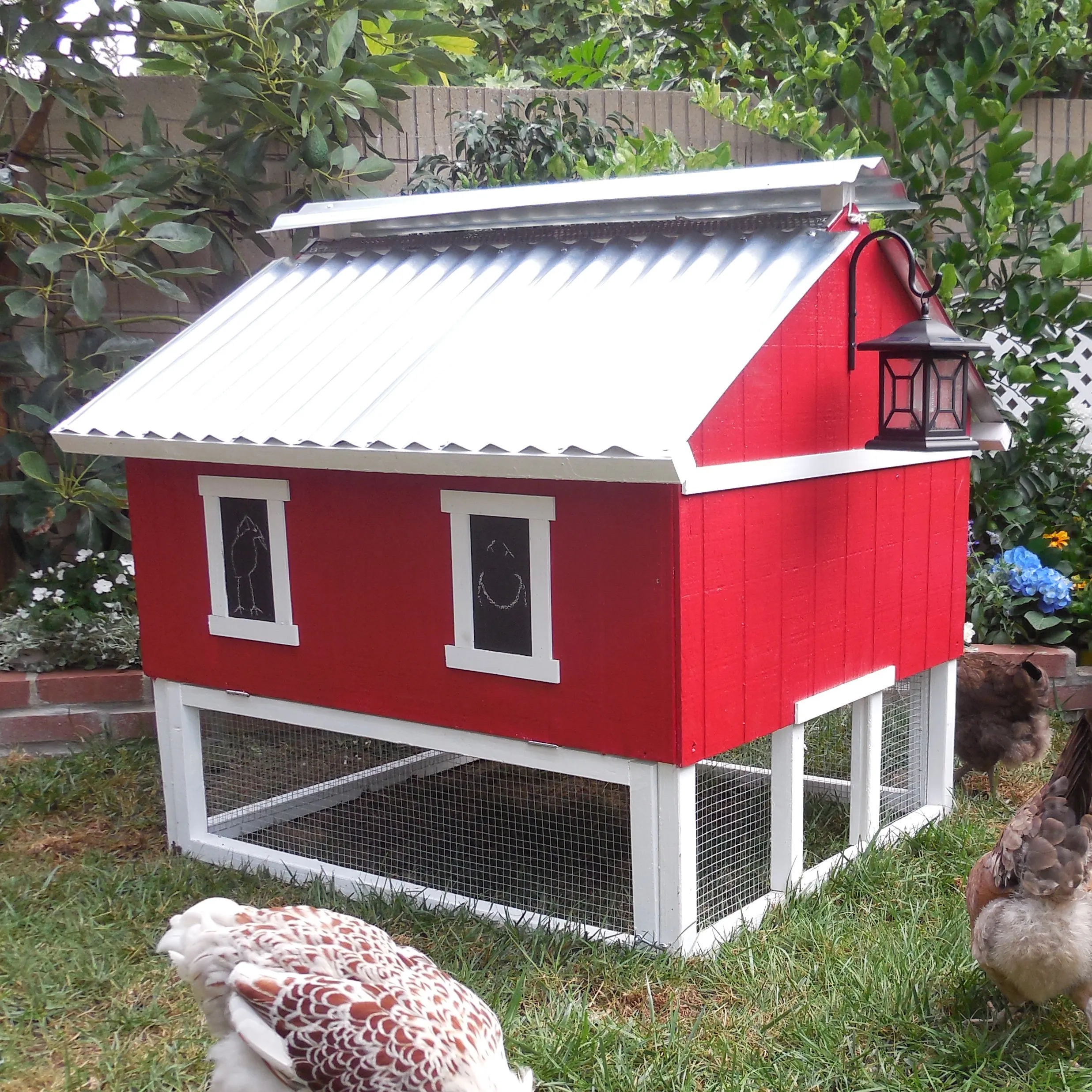 /img/54360-wayfair-chicken-coop-style.webp
