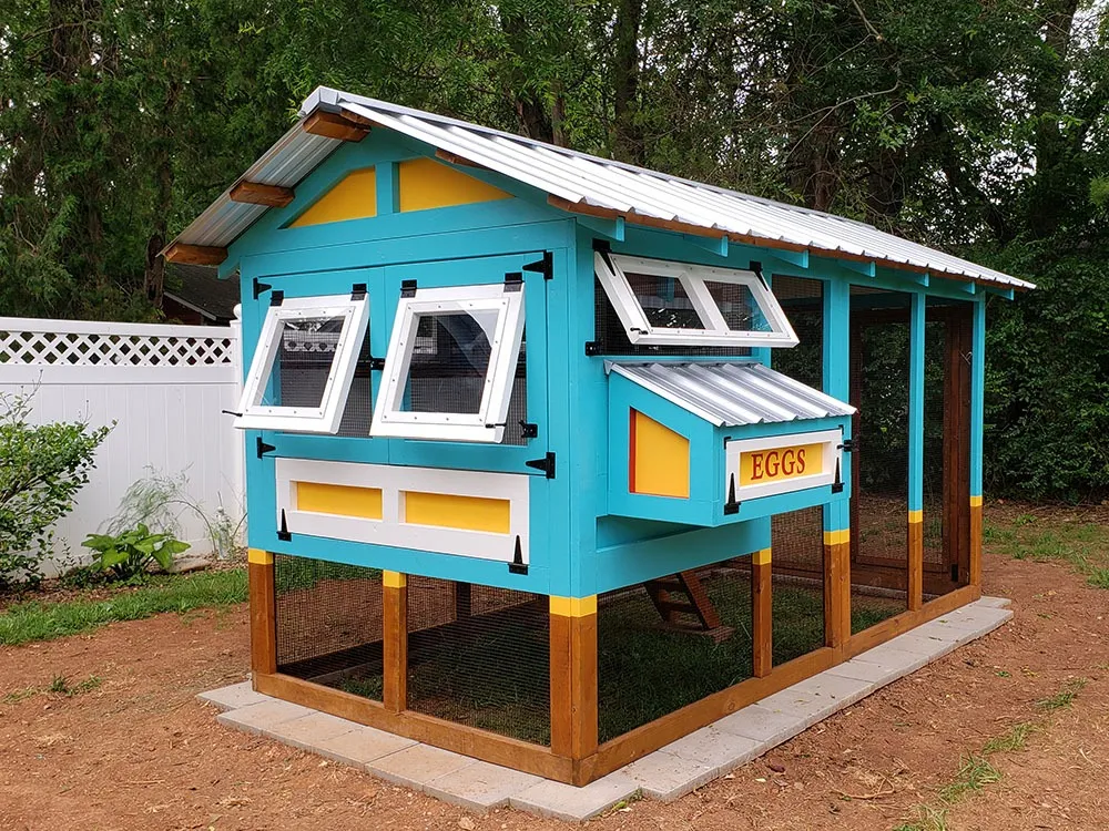 54525 preparing chicken coop for painting