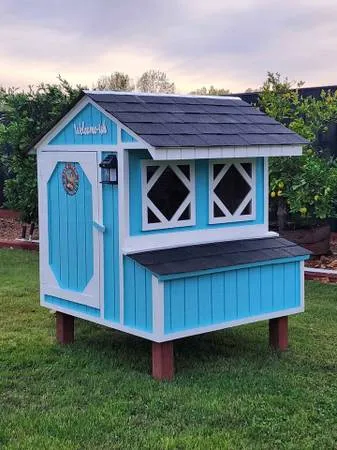 54532 metal chicken coop