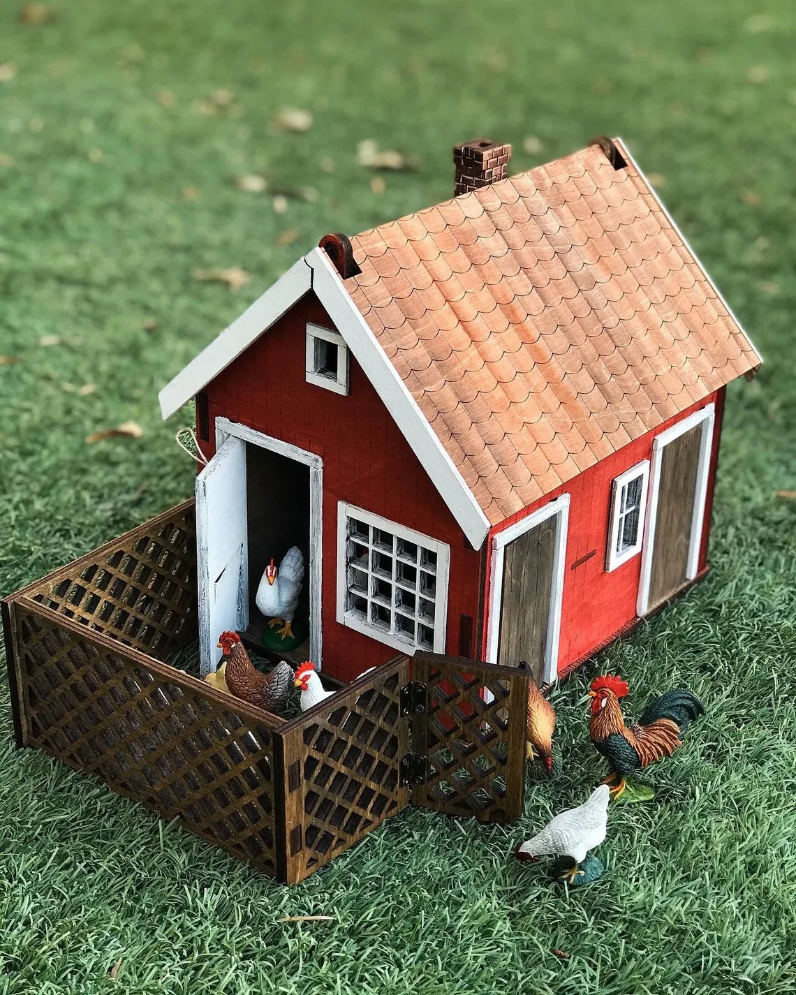54546 assembling toy chicken coop